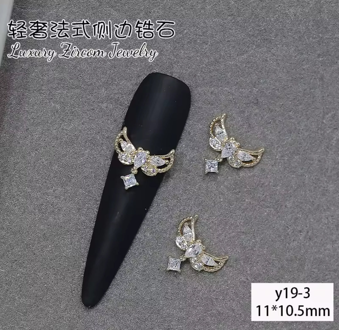 Pré-Commande Charms Ongles : Couronne 3 Zirconium