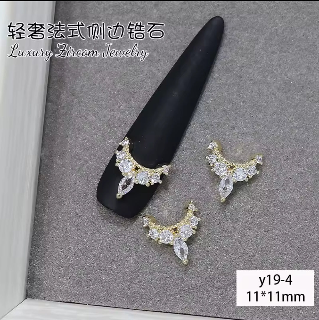 Pré-Commande Charms Ongles : Couronne 4 Zirconium