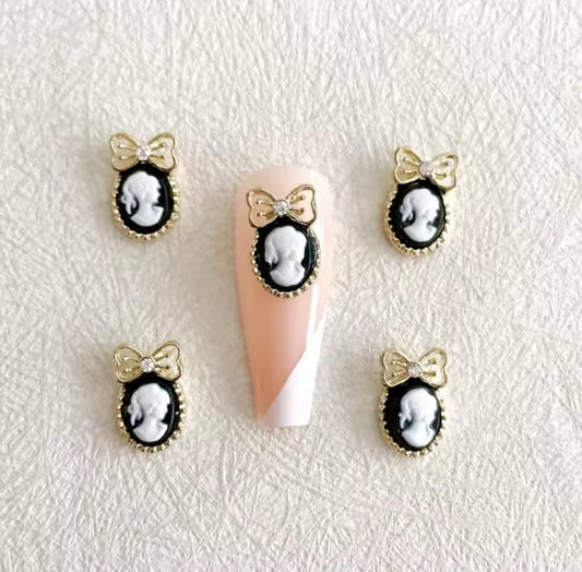 Pré-Commande Charms Ongles : Cadre Baroque 1