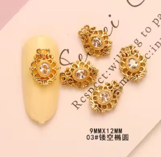 Pré-Commande Charms Ongles : Ornement 10 Doré Zirconium