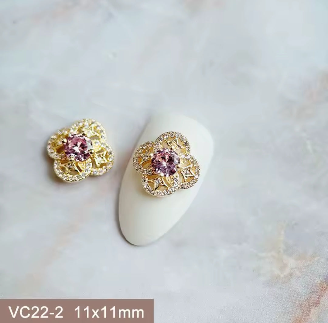 Pré-Commande Charms Ongles : Ornement 8 Zirconium Doré