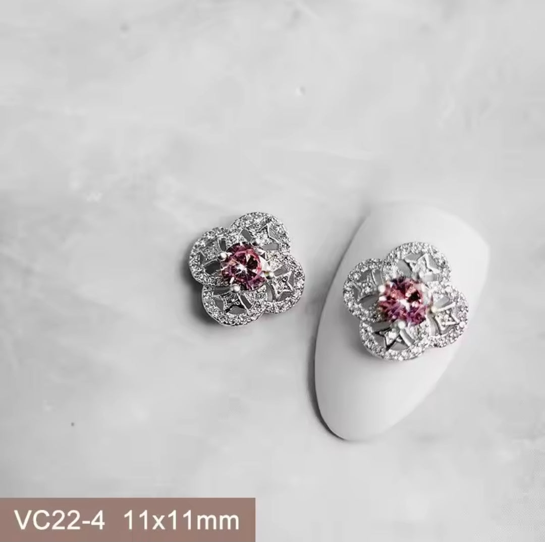 Pré-Commande Charms Ongles : Ornement 8 Zirconium Doré